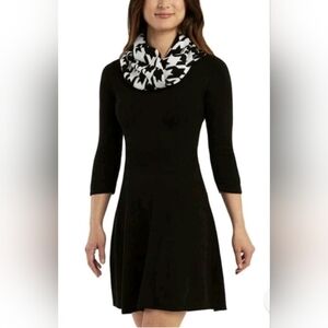 I.N. SAN FRANCISCO A Line Dress With Black & White Houndstooth Print Scarf EUC